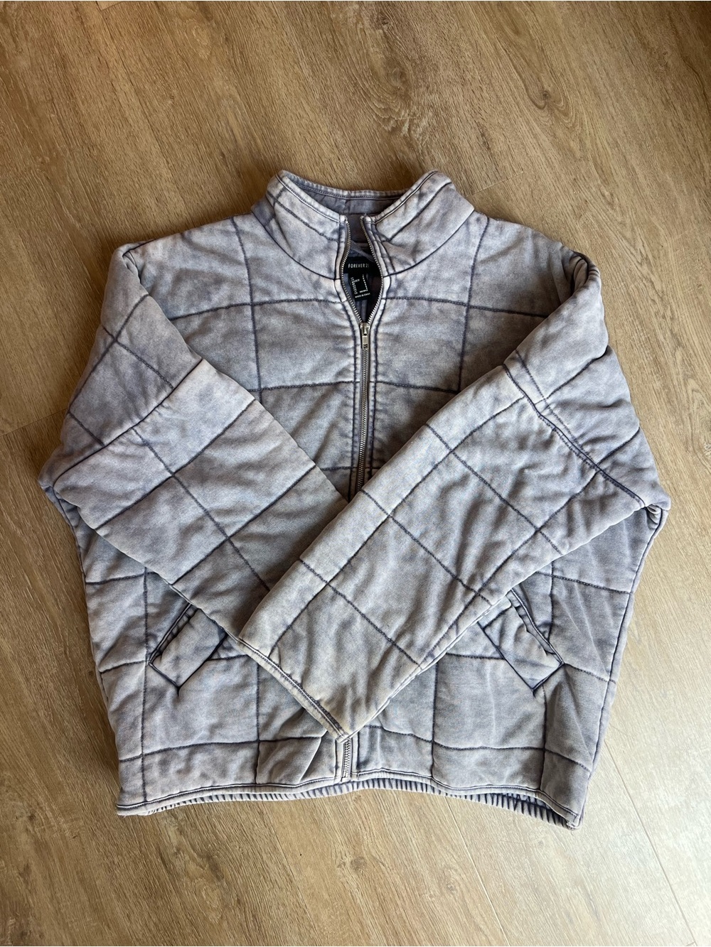 Quilted Gray Grid-Pattern Puffer Jacket
